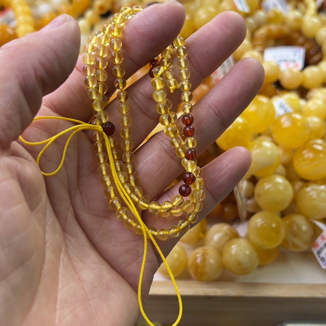 琥珀珠宝奇石未镶嵌