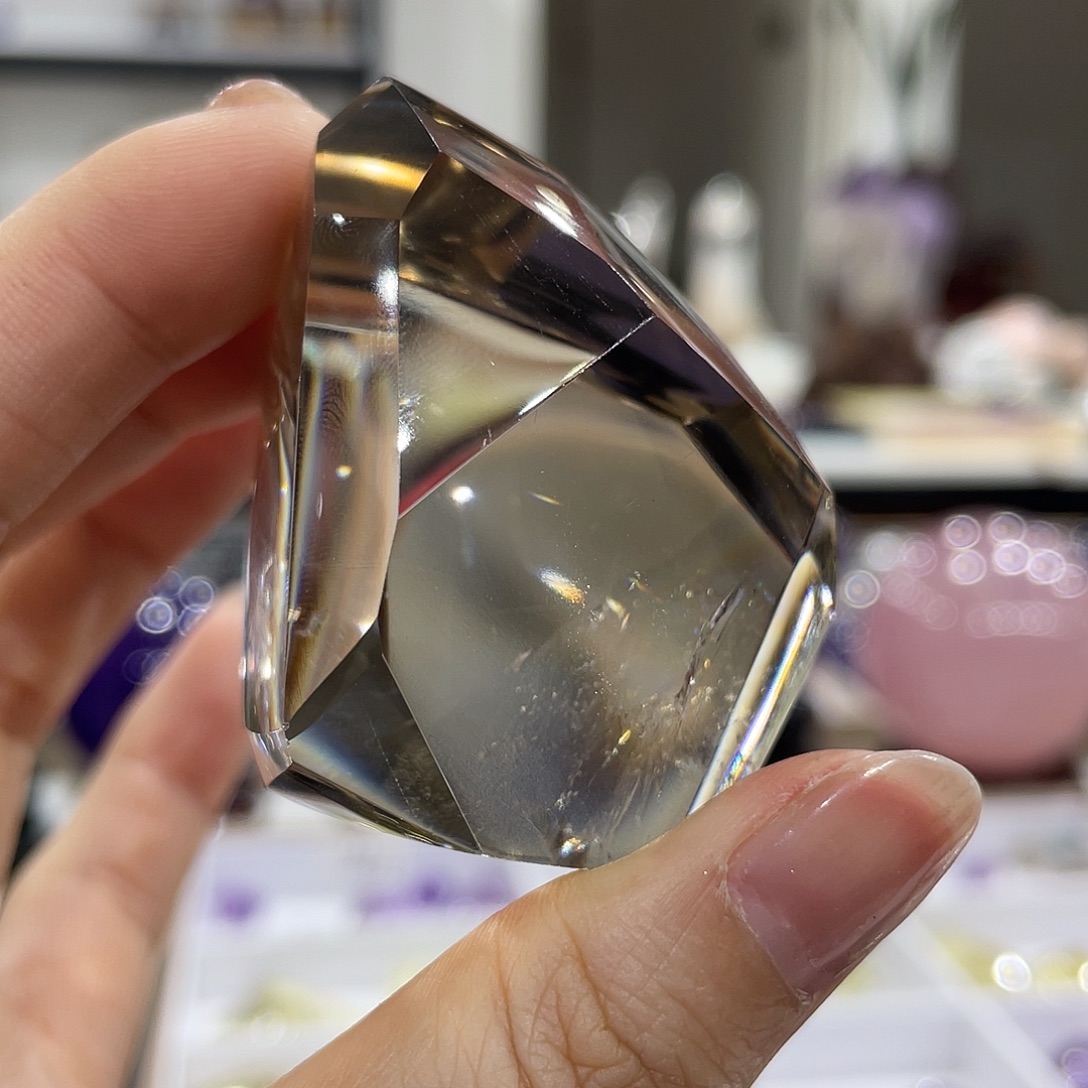 未镶嵌水晶珠宝半成品