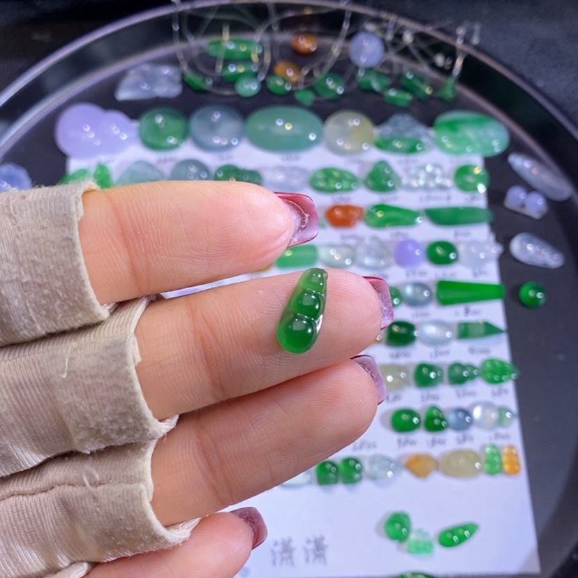 【闪购商品】未镶嵌挂件翡翠豆子