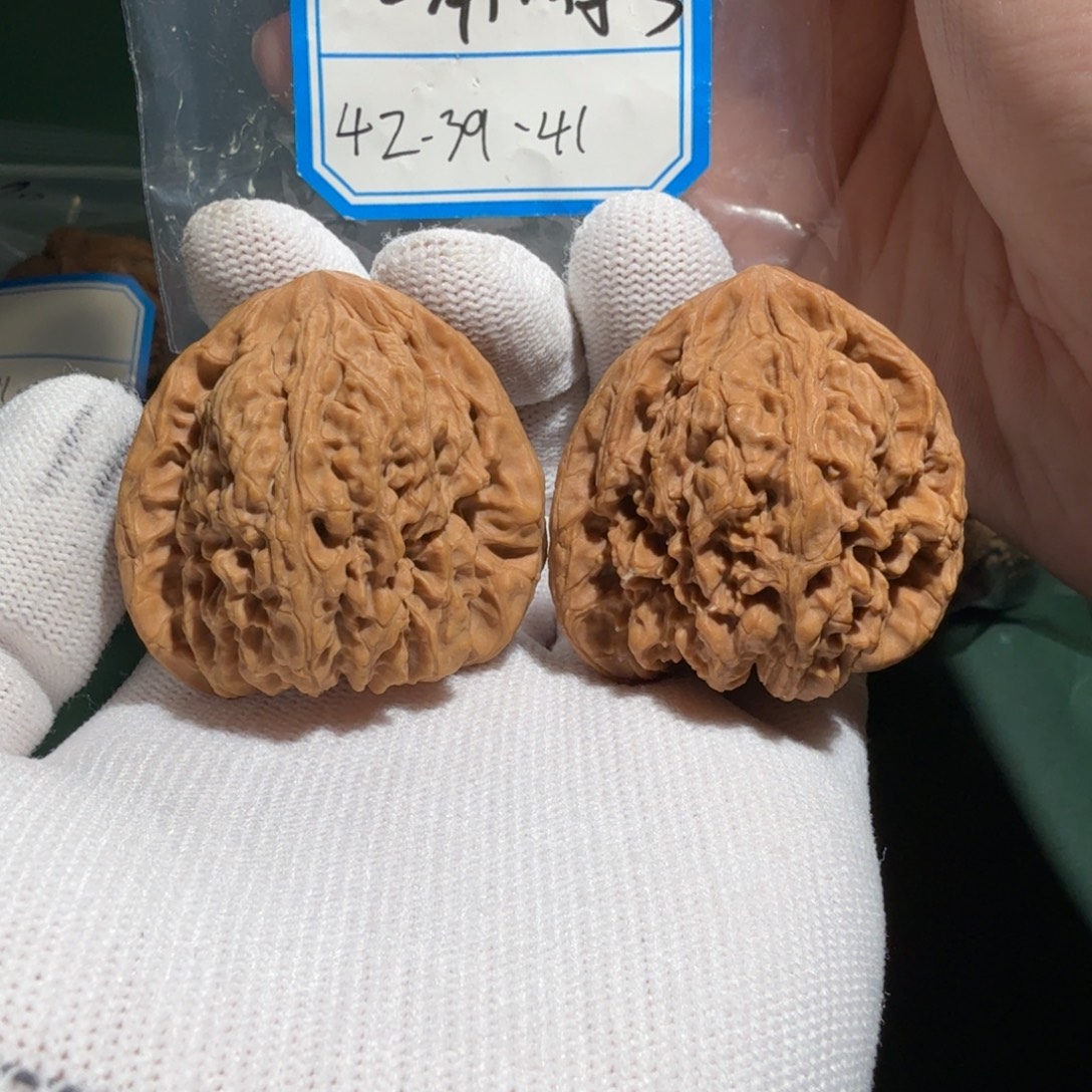 文玩核桃吊坠南疆三角村36