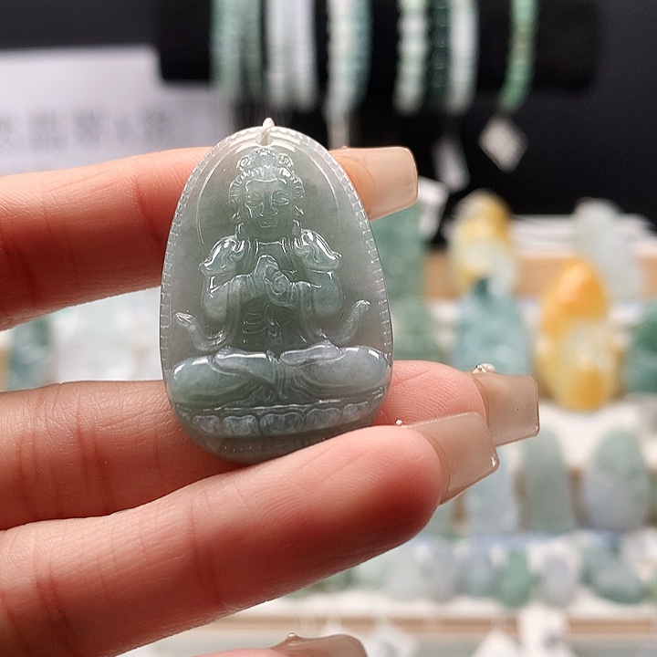 吊坠(不含链)未镶嵌翡翠