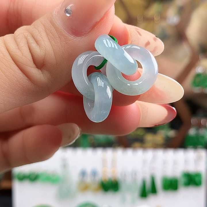 翡翠未镶嵌耳饰耳饰