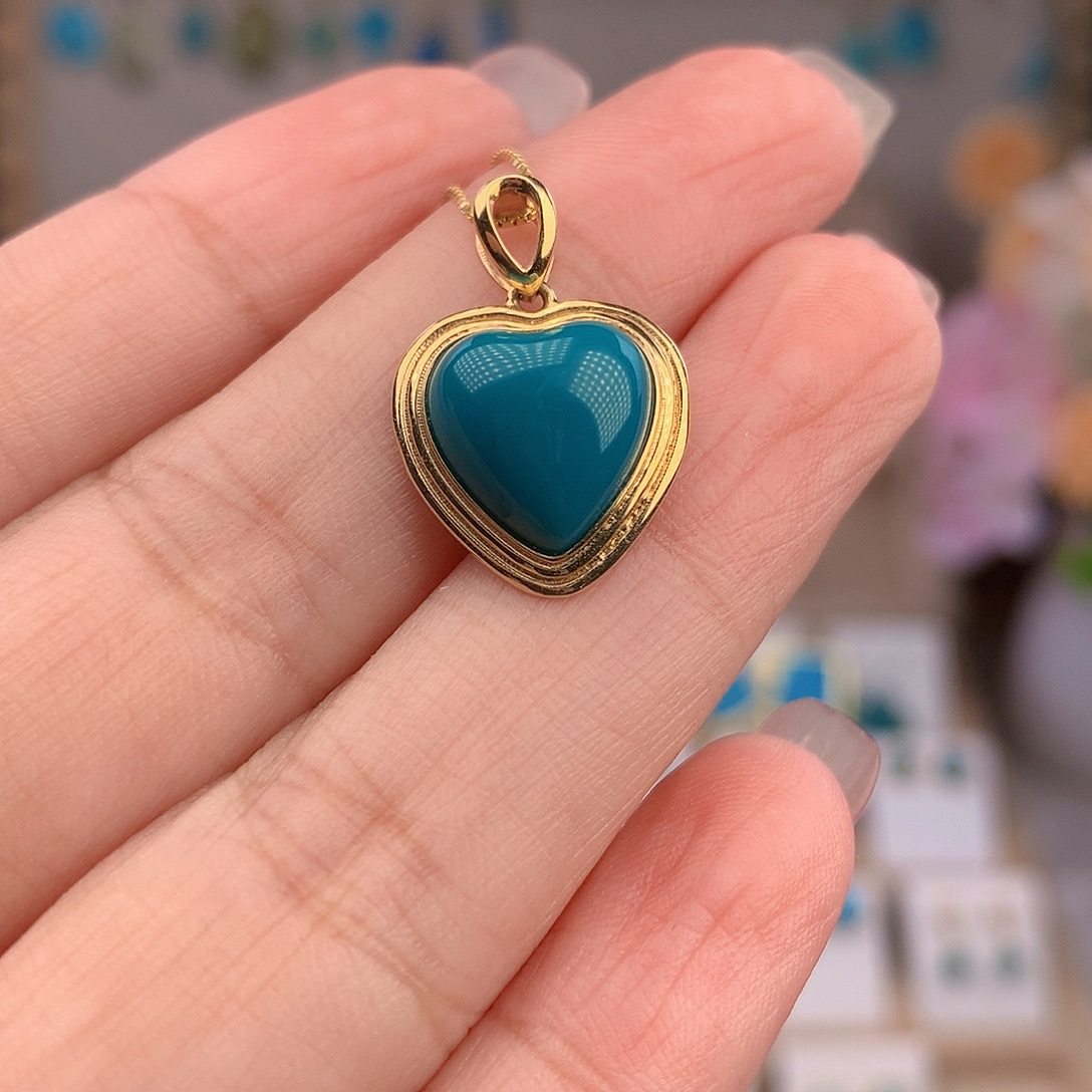 18K金镶嵌绿松石颈饰