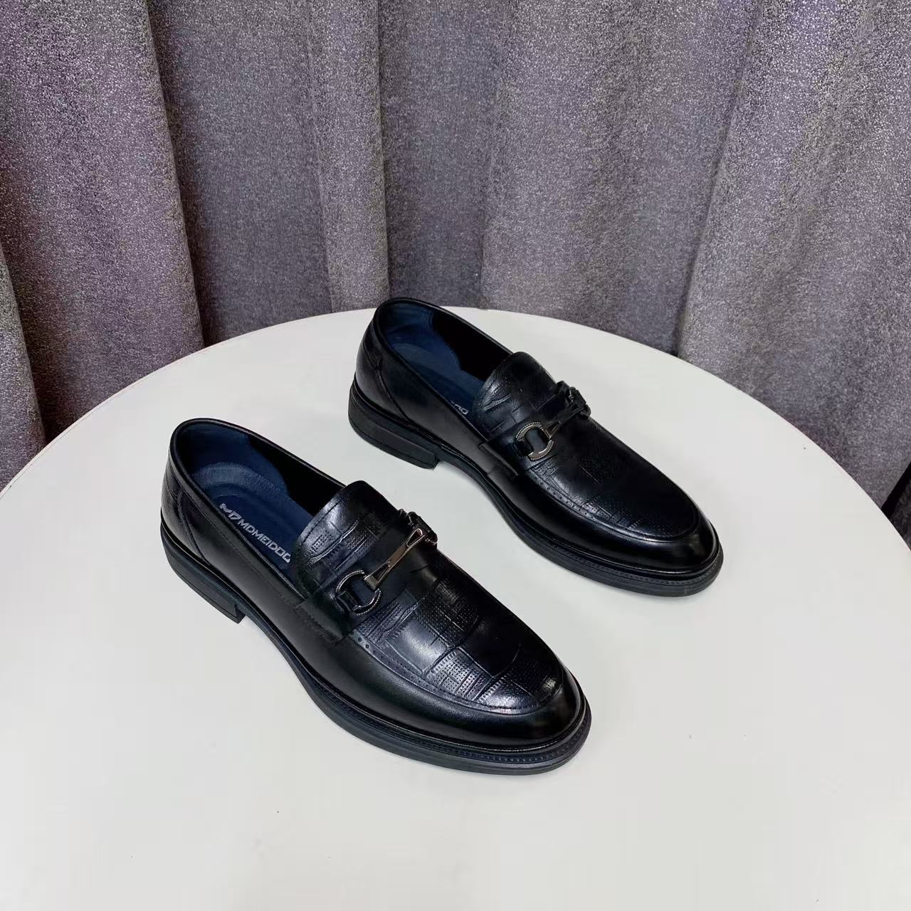 C9504  黑色  时尚真皮男士2025新款一脚蹬休闲鞋商务皮