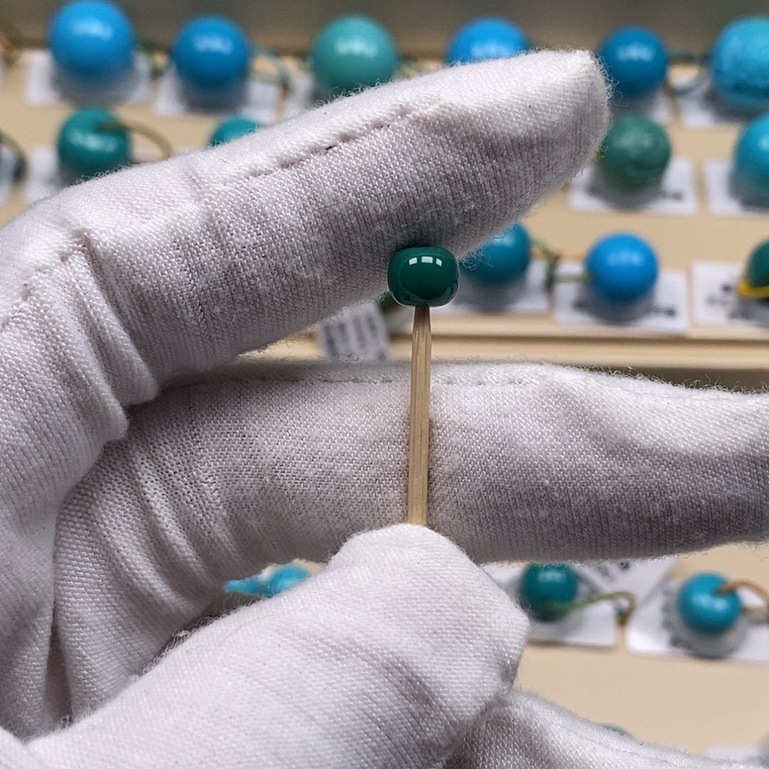 爱***谁绿松石未镶嵌绿松石高瓷小配饰