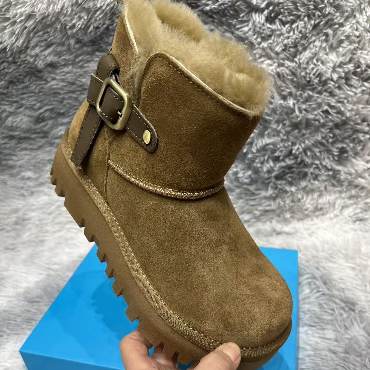 羊毛休闲防滑经典冬季短靴圆头时尚雪地靴保暖