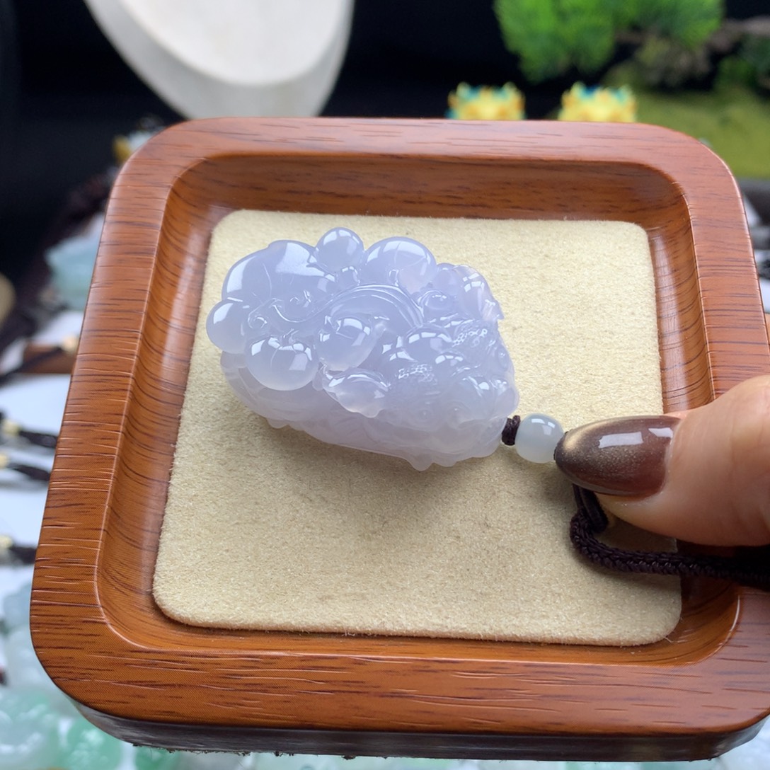 翡翠未镶嵌颈饰翡翠貔貅9