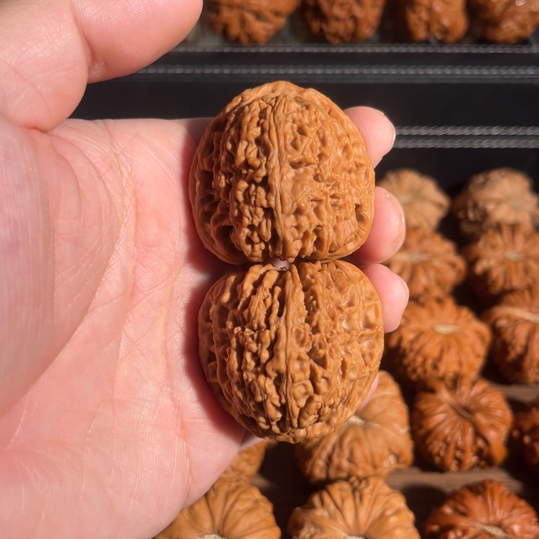 手串/手链核桃42南疆 48克 一只全品一只微修