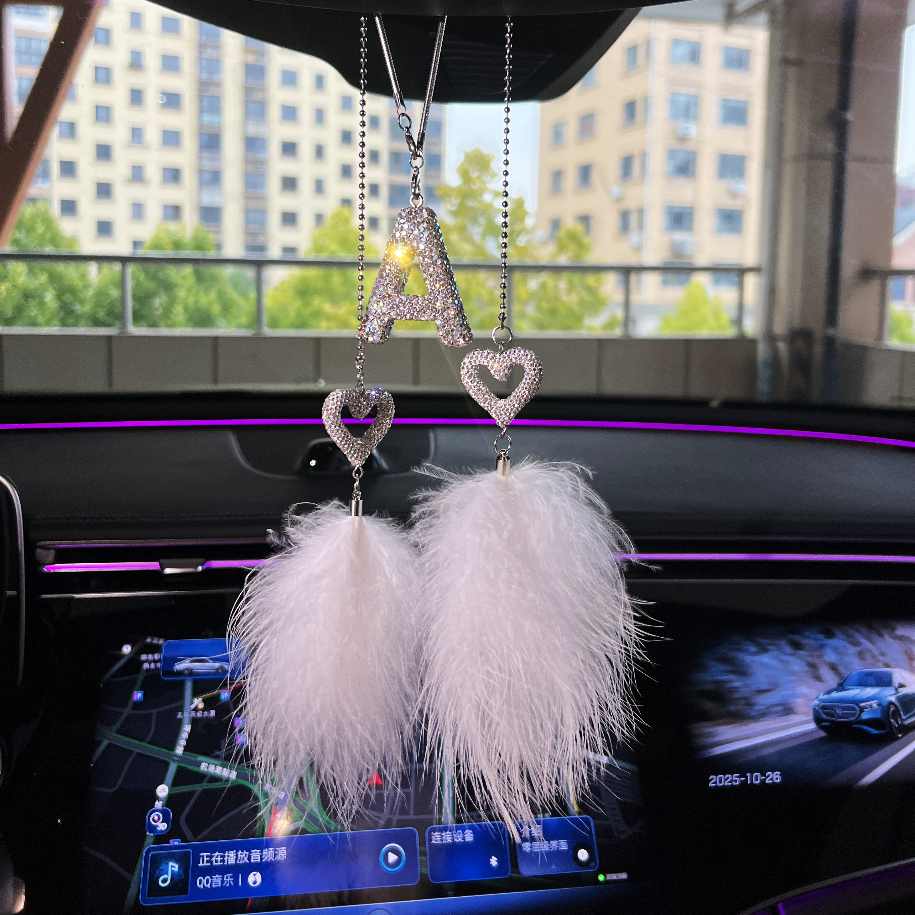 新款汽车字母挂件满钻汽车后视镜情侣名字缩写内饰装饰吊坠礼物