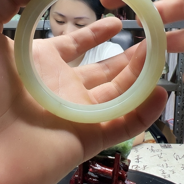 蛇纹石玉未镶嵌珠宝奇石2