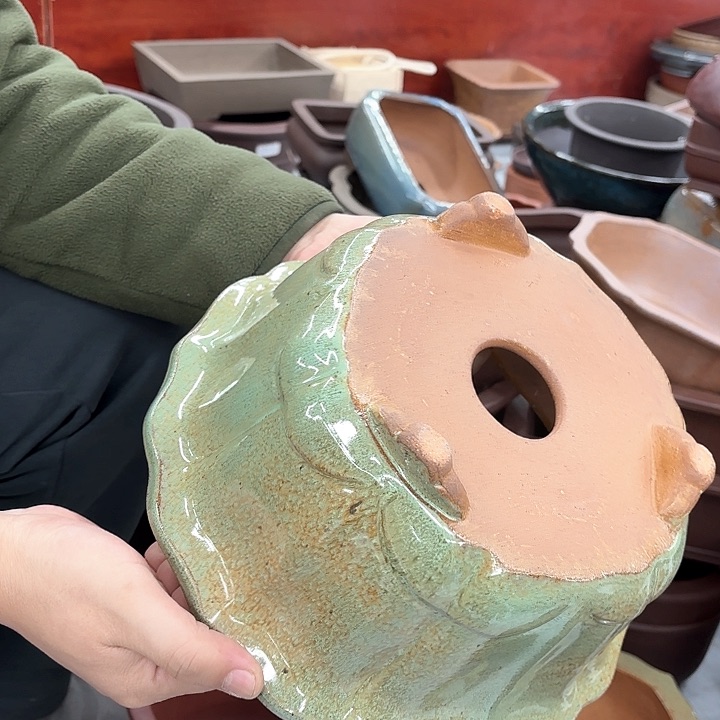 紫砂花盆紫砂的颜色很好看呀