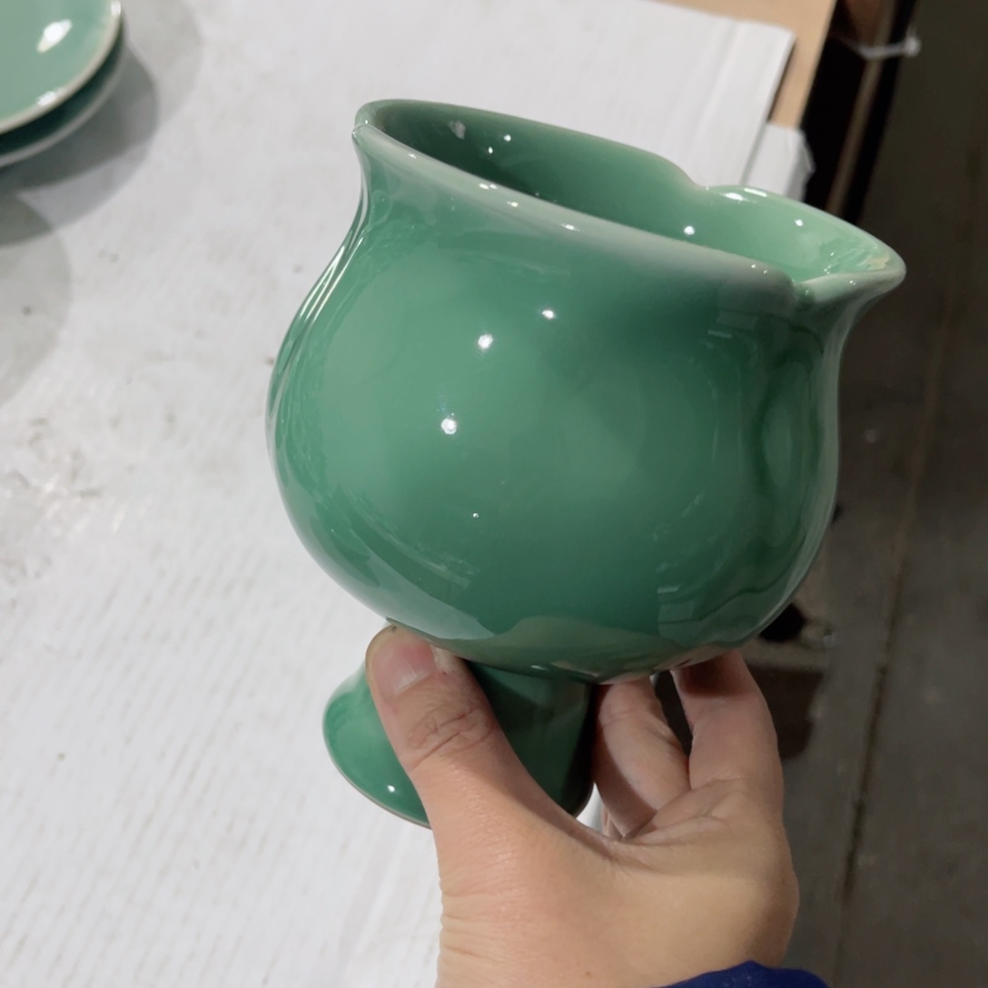 瓷片哈哈哈哈机会哈哈