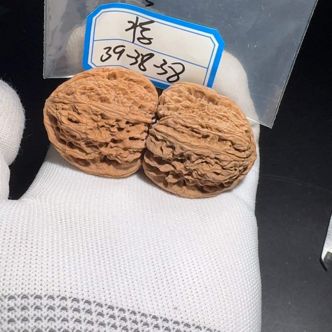 文玩核桃把件绿*油96号南疆
