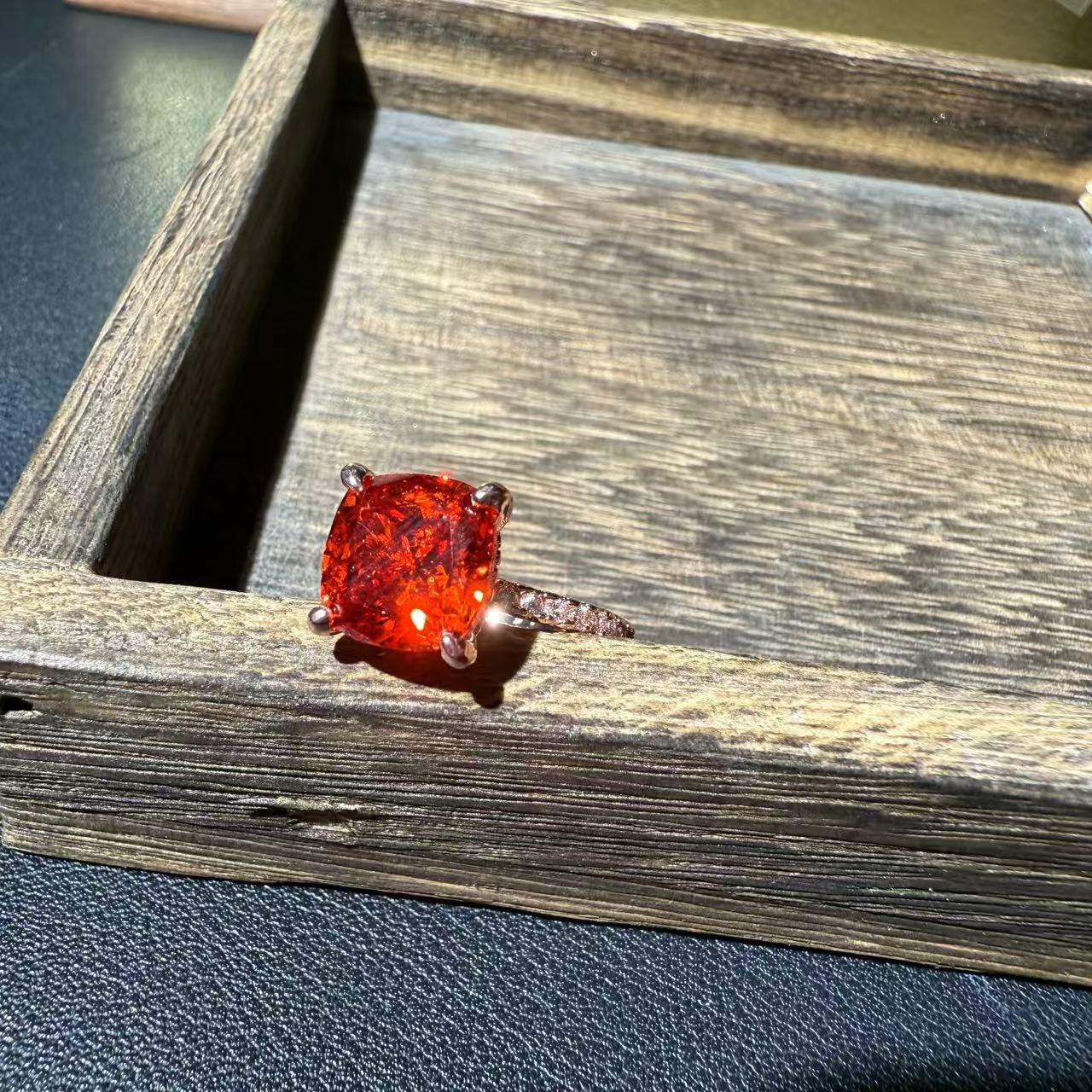 【国检证书+运费险】收藏级钻石戒指-B623