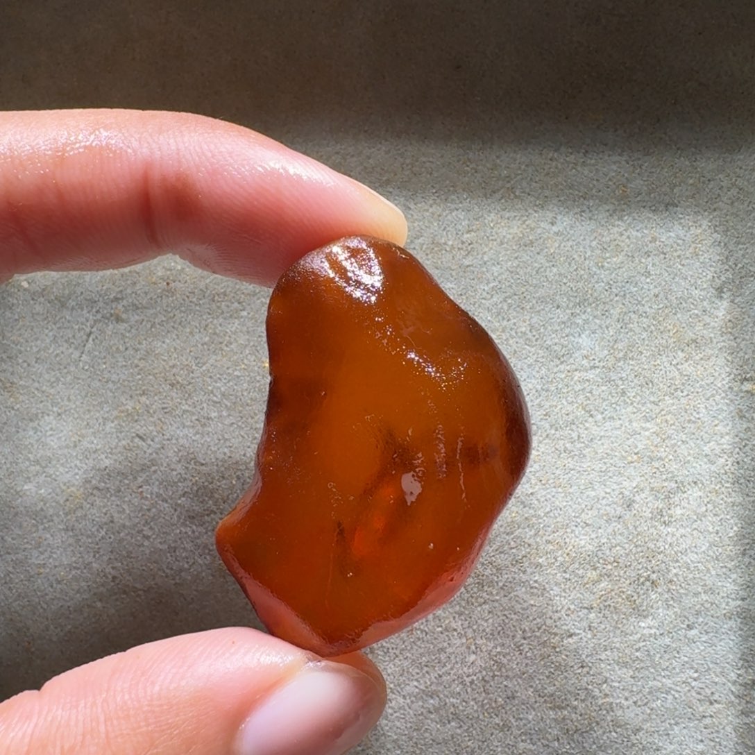 定制琥珀未镶嵌定制