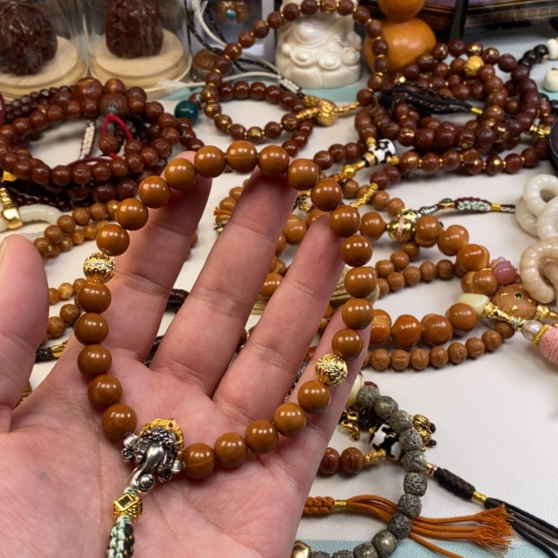 猴头核桃吊坠。。。。。。。。。。