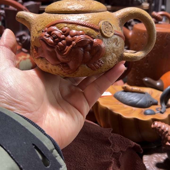 紫砂茶壶紫砂壶收藏起来了！