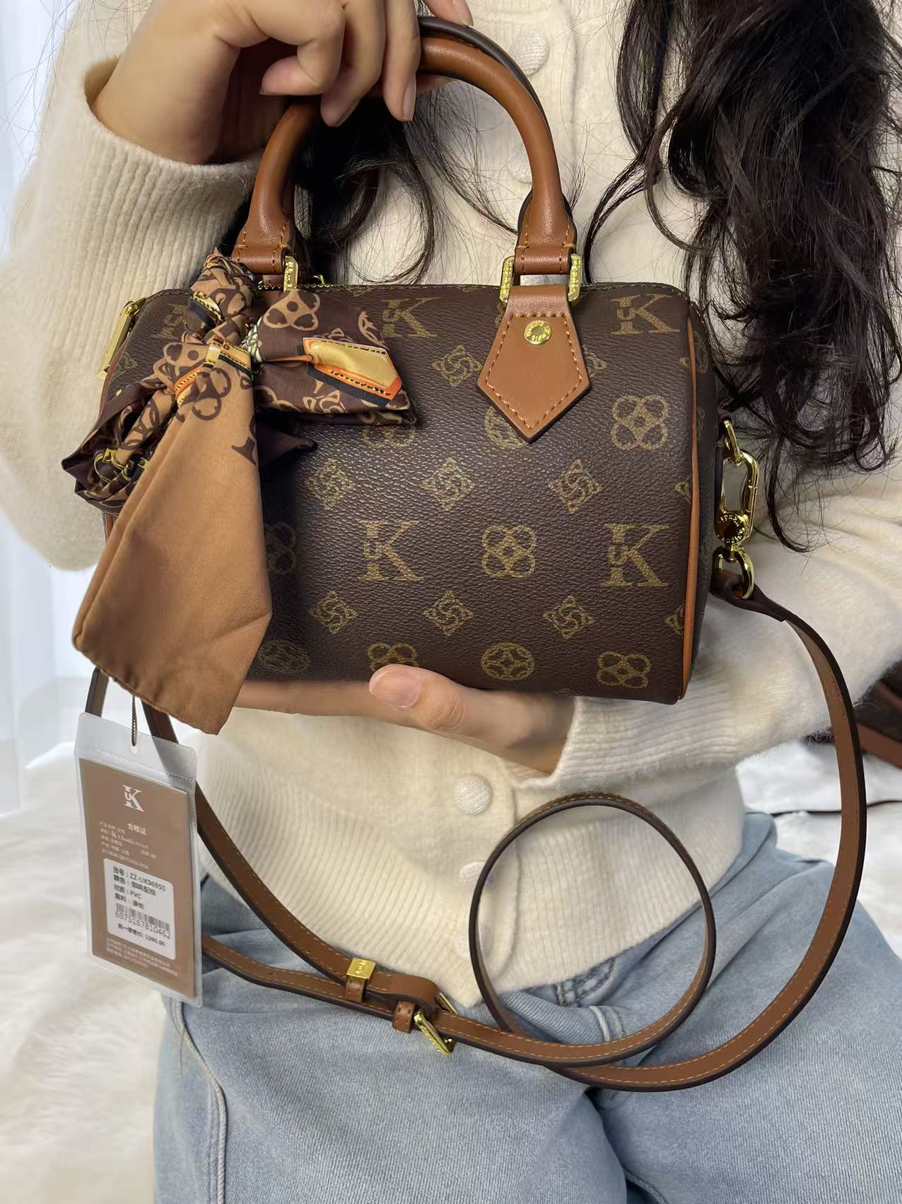 枕头大容量女包包 单肩斜挎轻奢时尚百搭高品质女士经典潮流大号