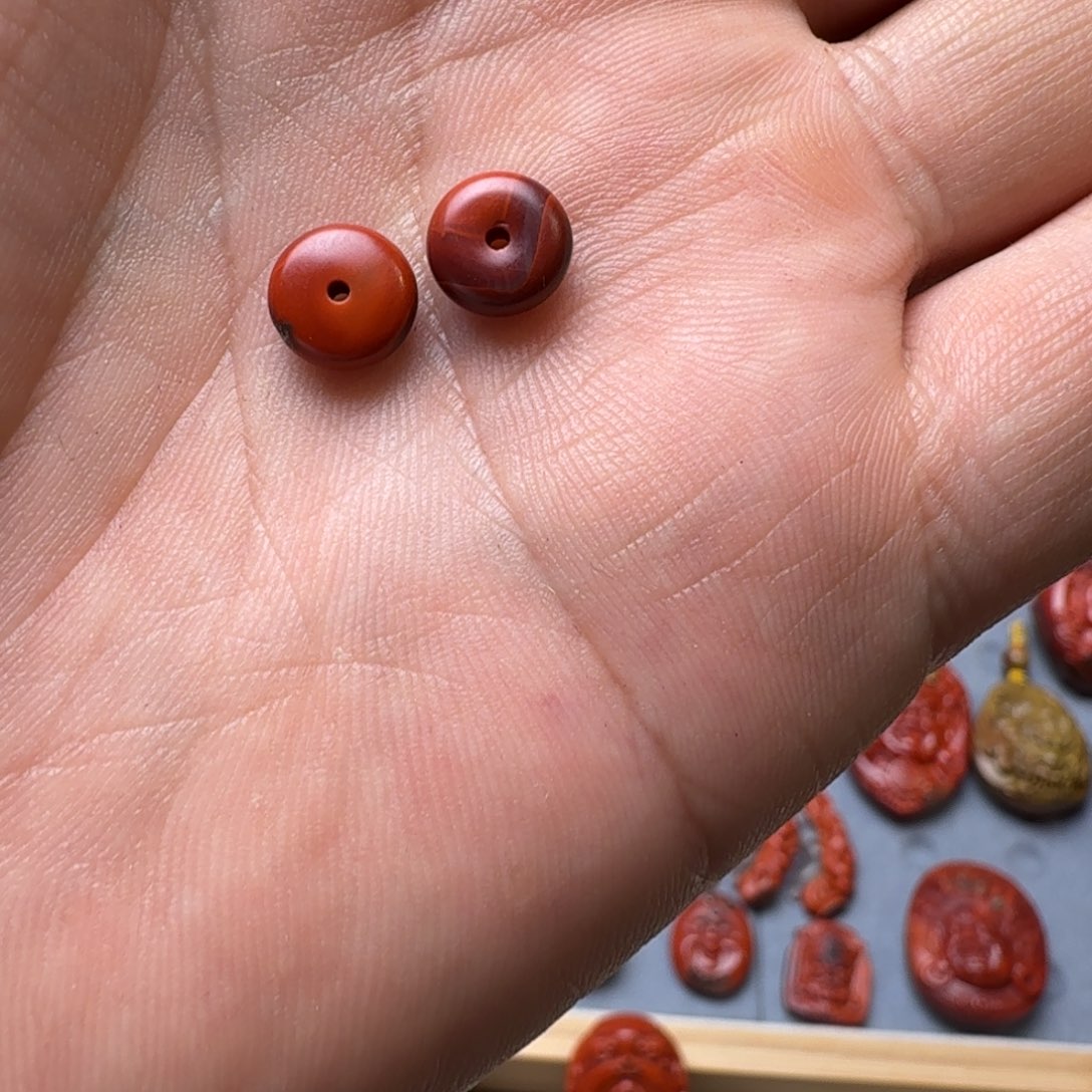 邹***南红玛瑙小吊坠未镶嵌