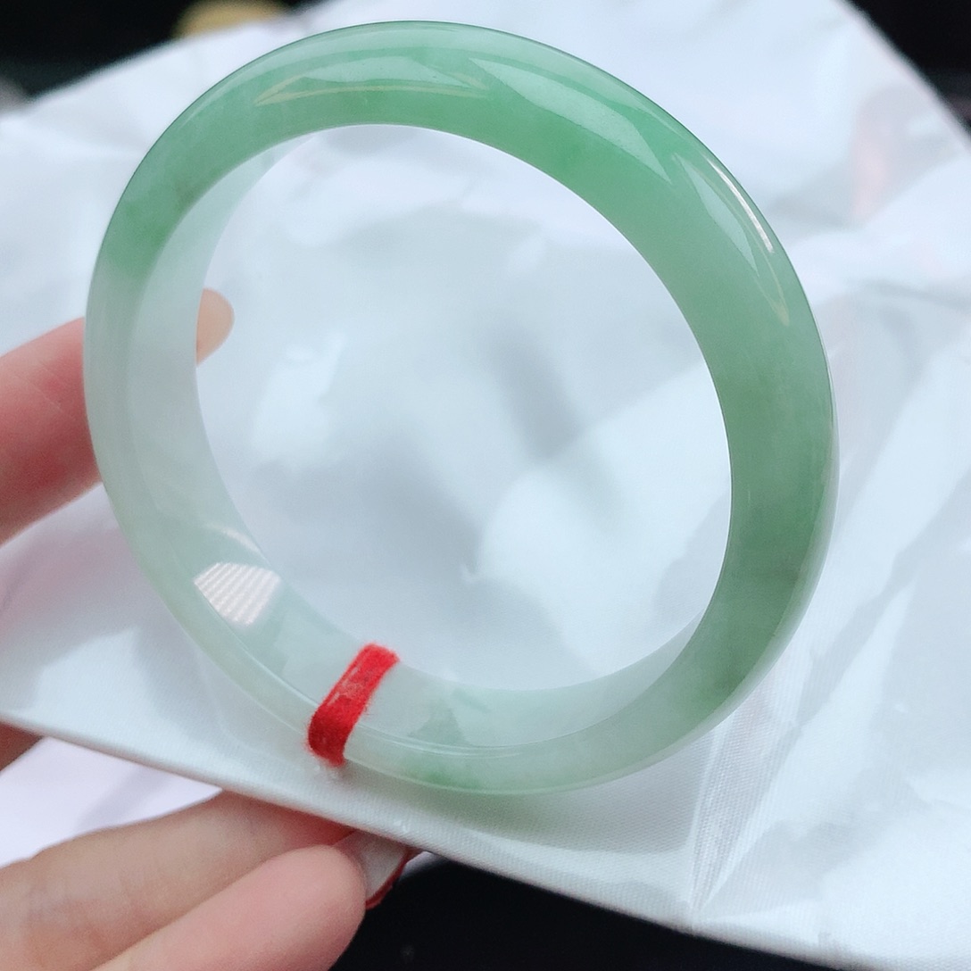 翡翠手镯未镶嵌54圈口882383
