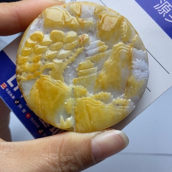 翡翠颈饰未镶嵌翡翠