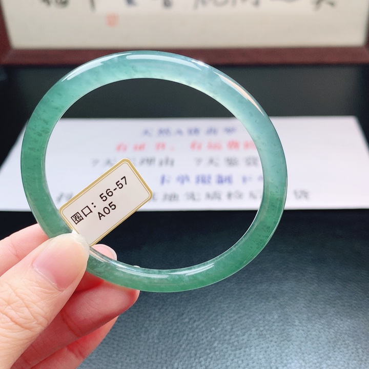 翡翠未镶嵌手镯翡翠手镯107