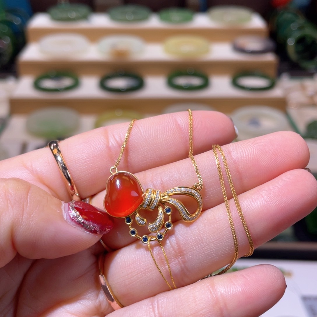 南红玛瑙高品18Ｋ南红项链18K金镶嵌