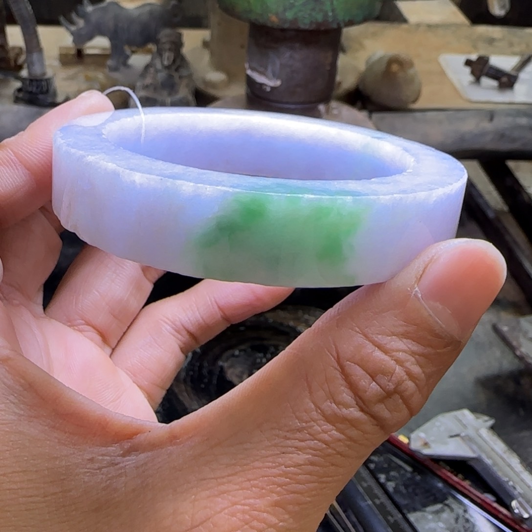 定制翡翠翡翠未镶嵌静**光