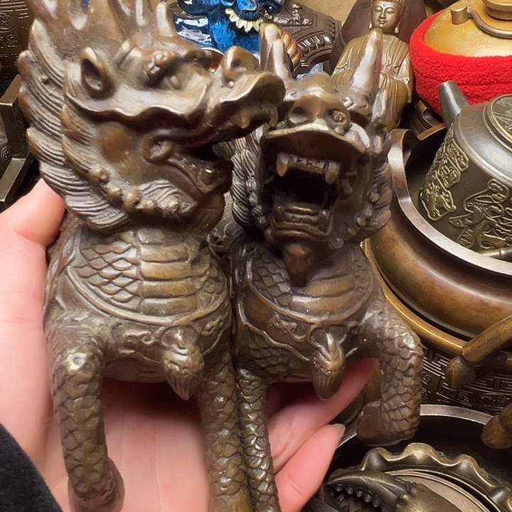 精美铜器批发档口