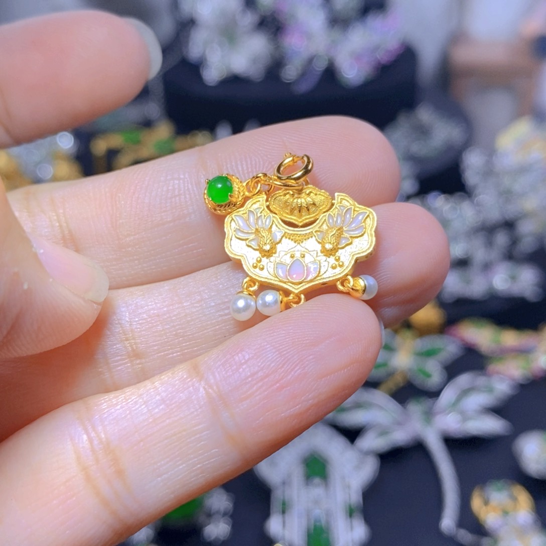 翡翠银S925镶嵌耳饰天然翡翠