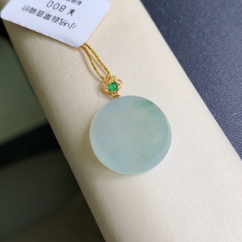 【闪购商品】翡翠18K金镶嵌颈饰无事牌