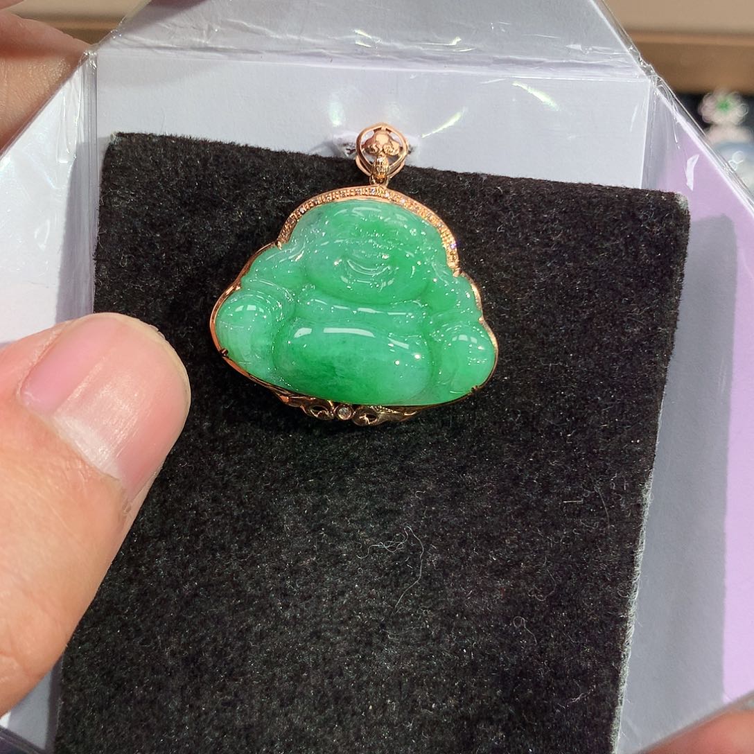 翡翠吊坠(赠链)18K金镶嵌