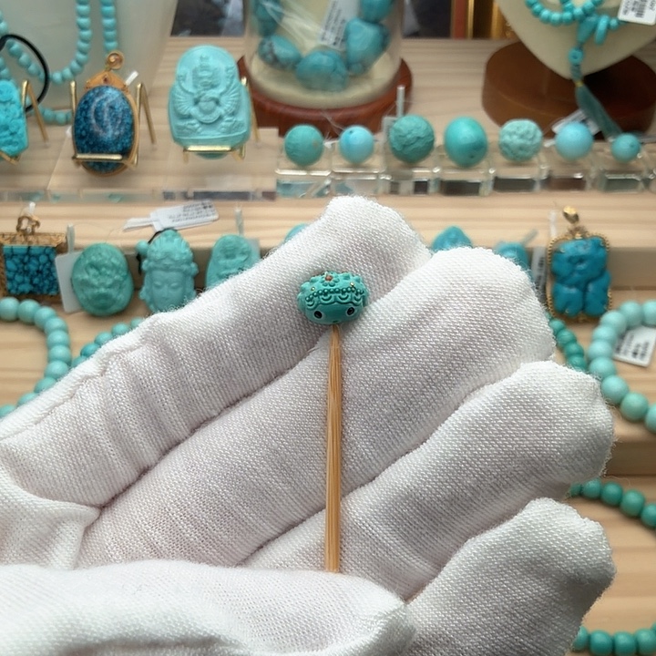 绿松石未镶嵌珠宝奇石