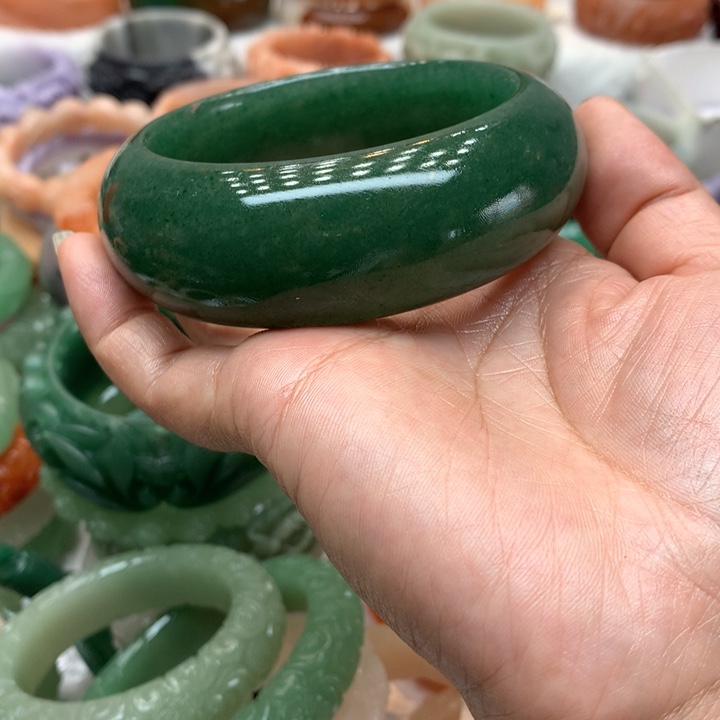 石英质玉手镯未镶嵌?**?