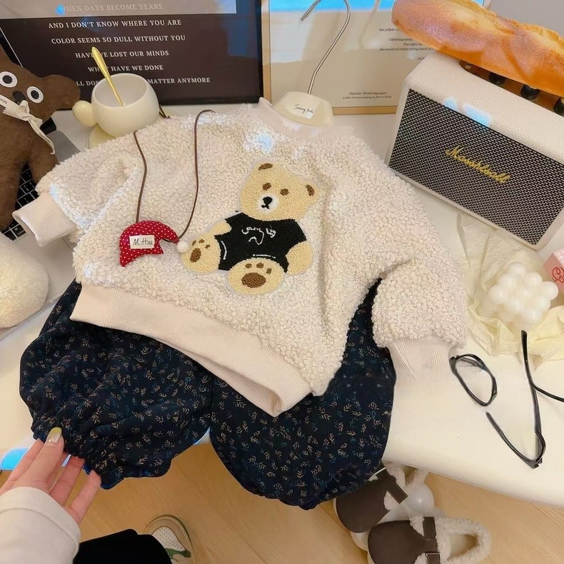 儿童秋冬新款韩版加绒加厚保暖洋气休闲卡通上衣