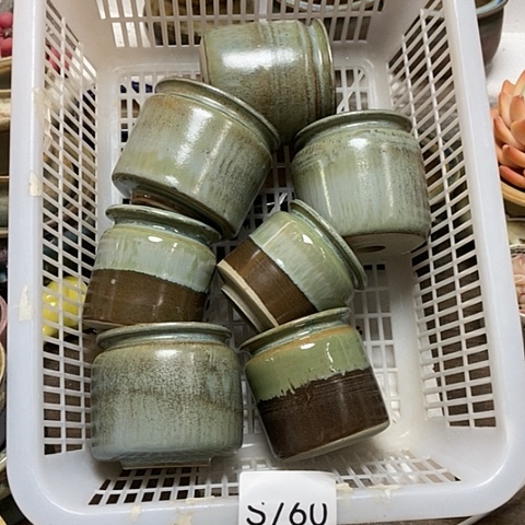 紫砂花盆760微瑕品口径4到5左右