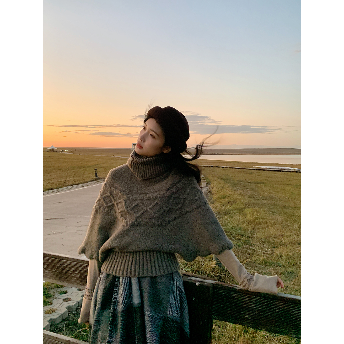 霍里德地图 "冬野旧约"复古花瓣袖斗篷绞花可拆卸高领毛衣女秋冬