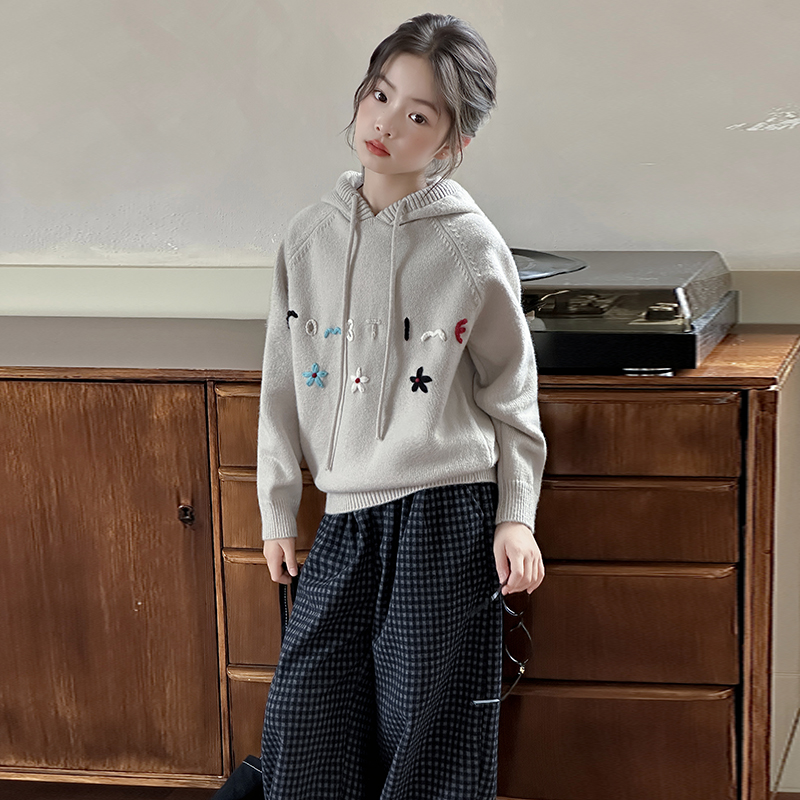 【嘻嘻柚】女童2025深秋时髦连帽针织衫韩系毛衣格子阔腿裤两件套潮