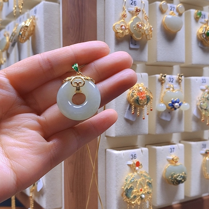 和田玉颈饰银S925镶嵌