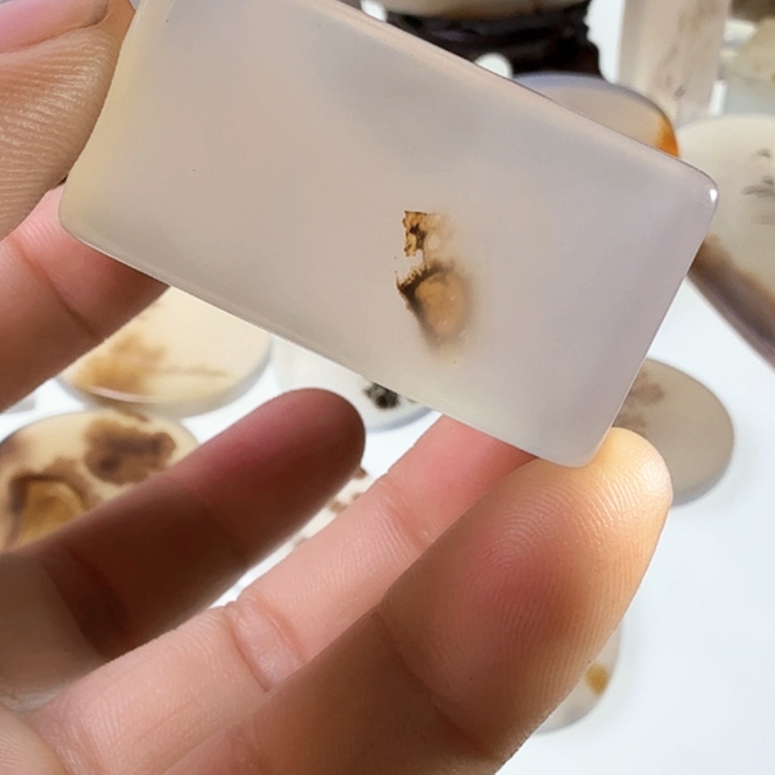 玛瑙/玉髓未镶嵌珠宝半成品