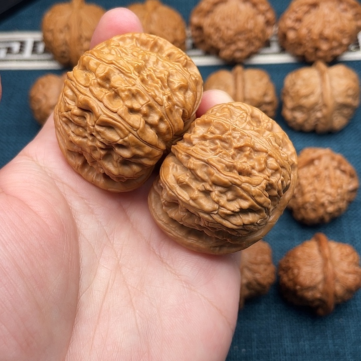 文玩核桃把件球白45