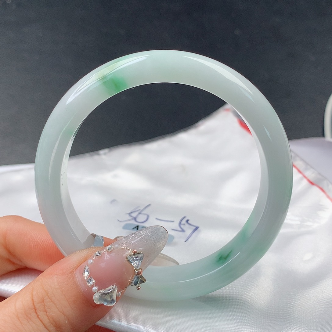 翡翠手镯未镶嵌036正56.6