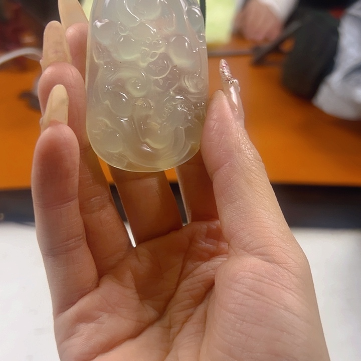 蛇纹石玉颈饰未镶嵌100