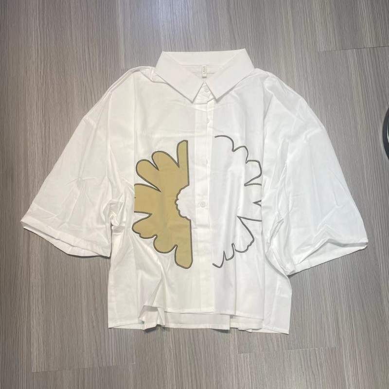 韩风小众风格（大花朵）图案轻奢时尚女士设计师春季女款翻领上衣