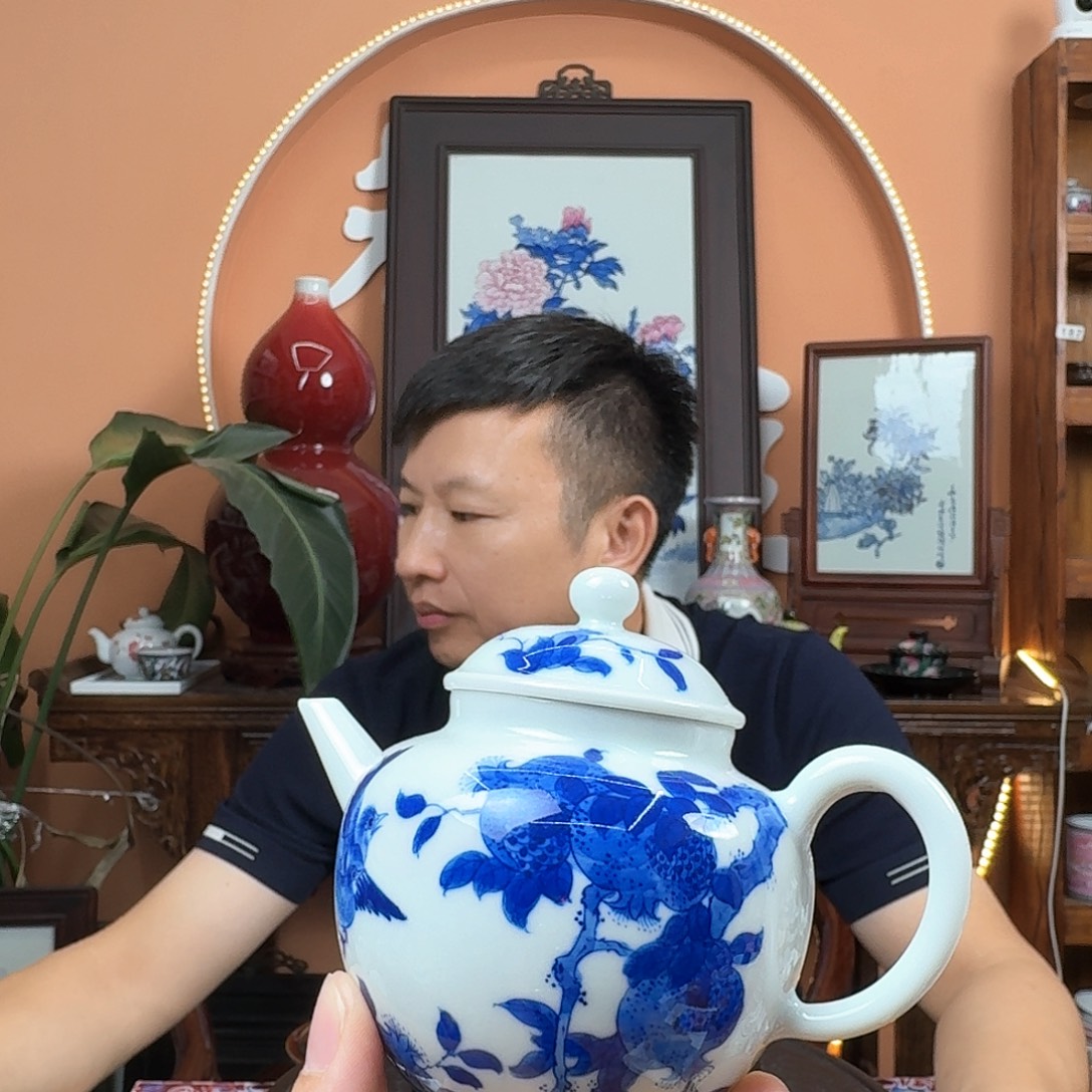 景德镇陶瓷手工壶