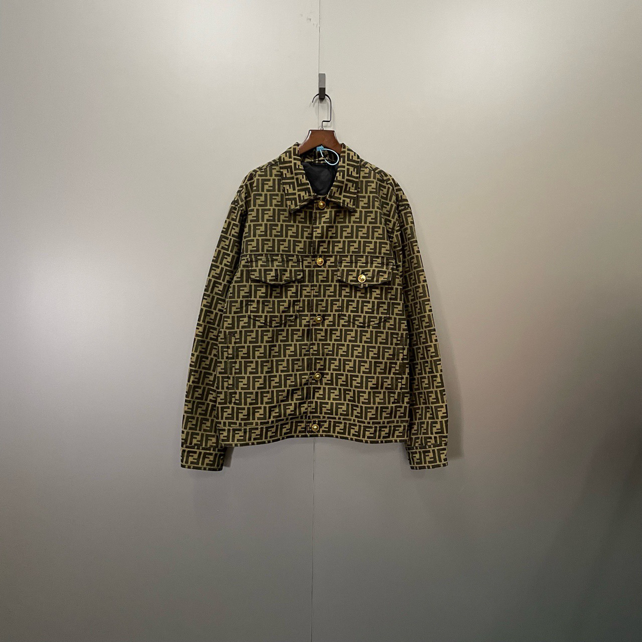 99新 VERSACE/范思哲 y1 满印双F夹克 54码206068