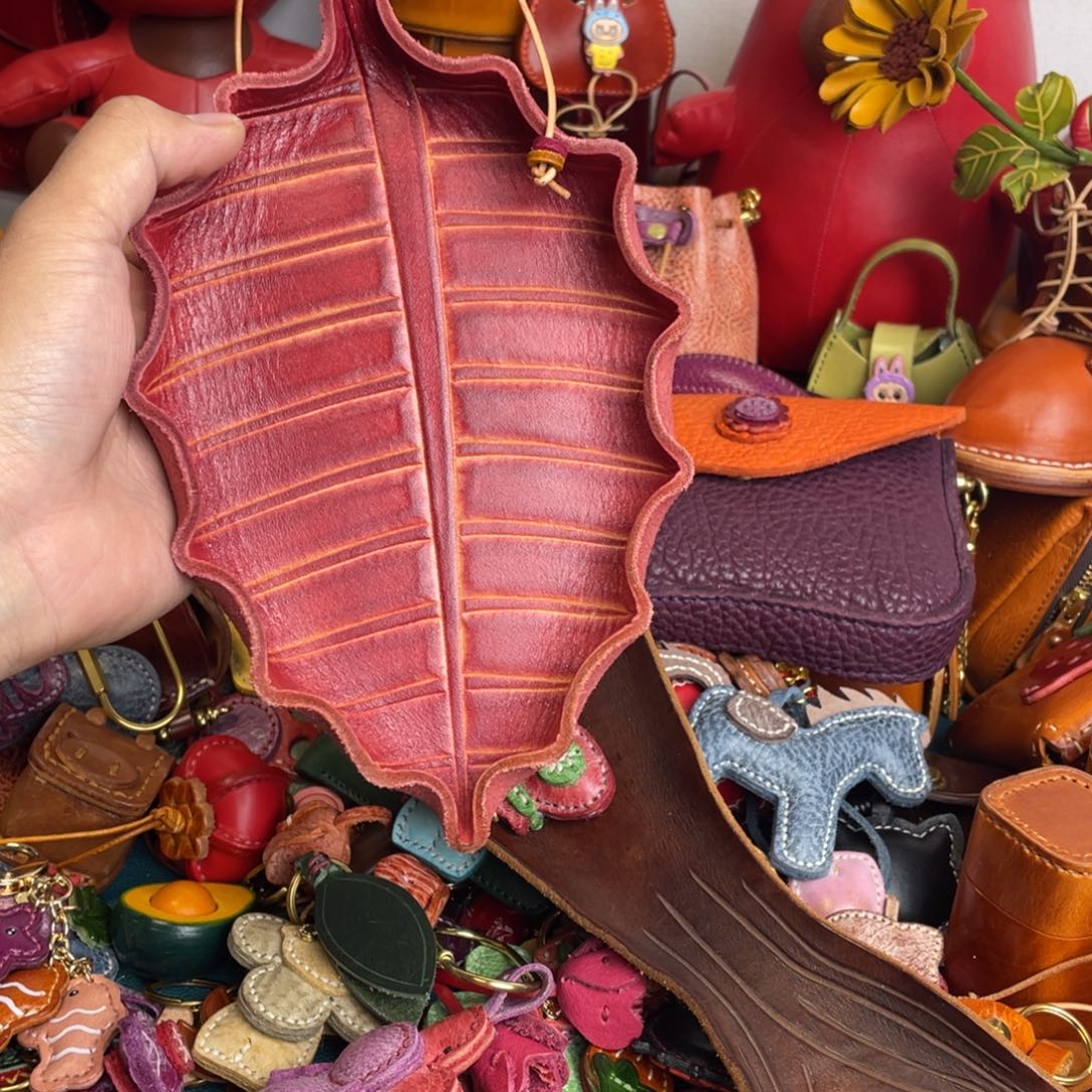 带子款钛合金牛皮