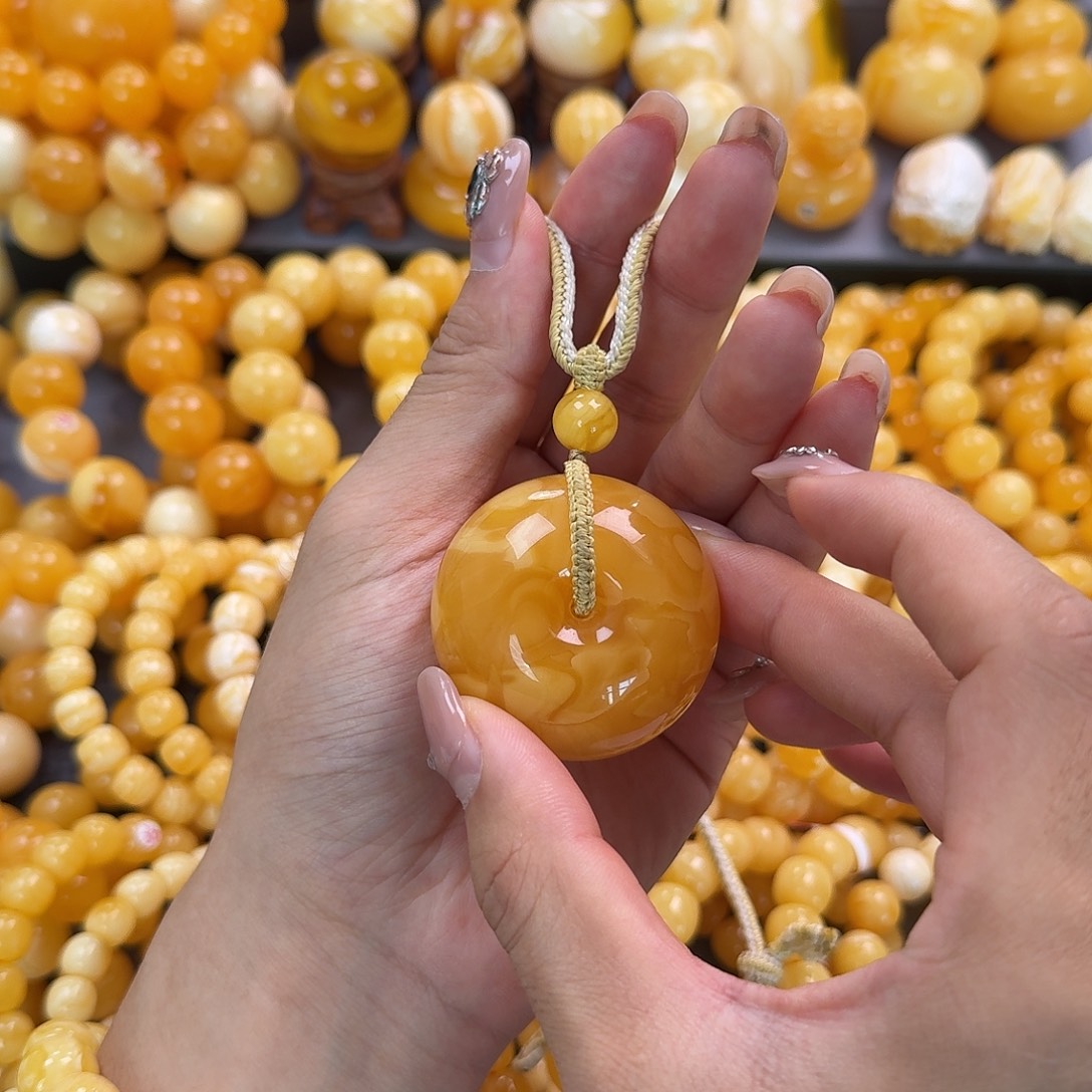 蜜蜡未镶嵌珠宝奇石35g