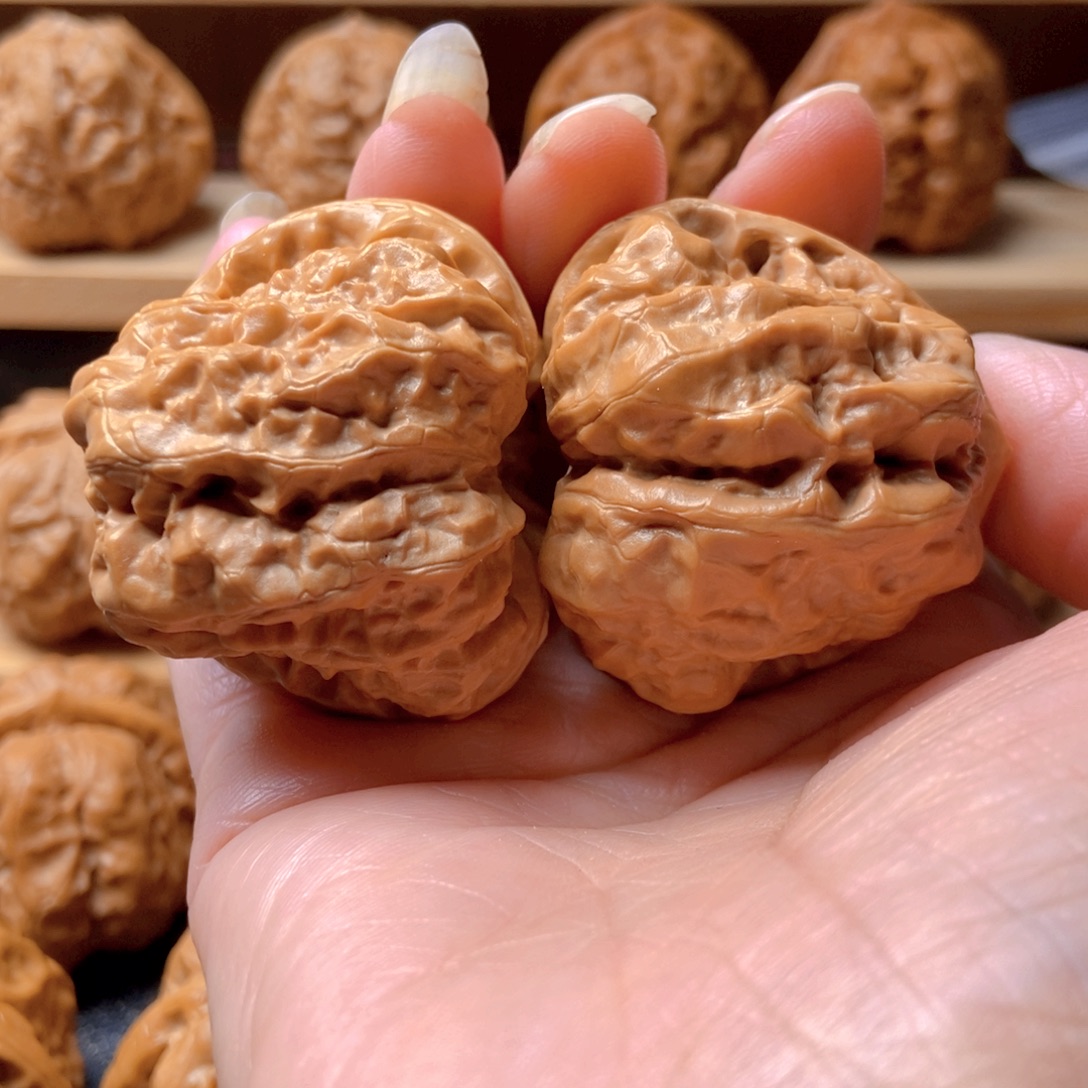 高***森文玩核桃吊坠蛤蟆头