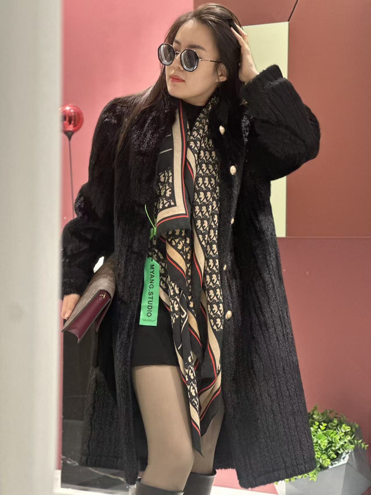 人造皮草 气质秋冬长款皮草女立领长袖冬季宽松型纯色极简风
